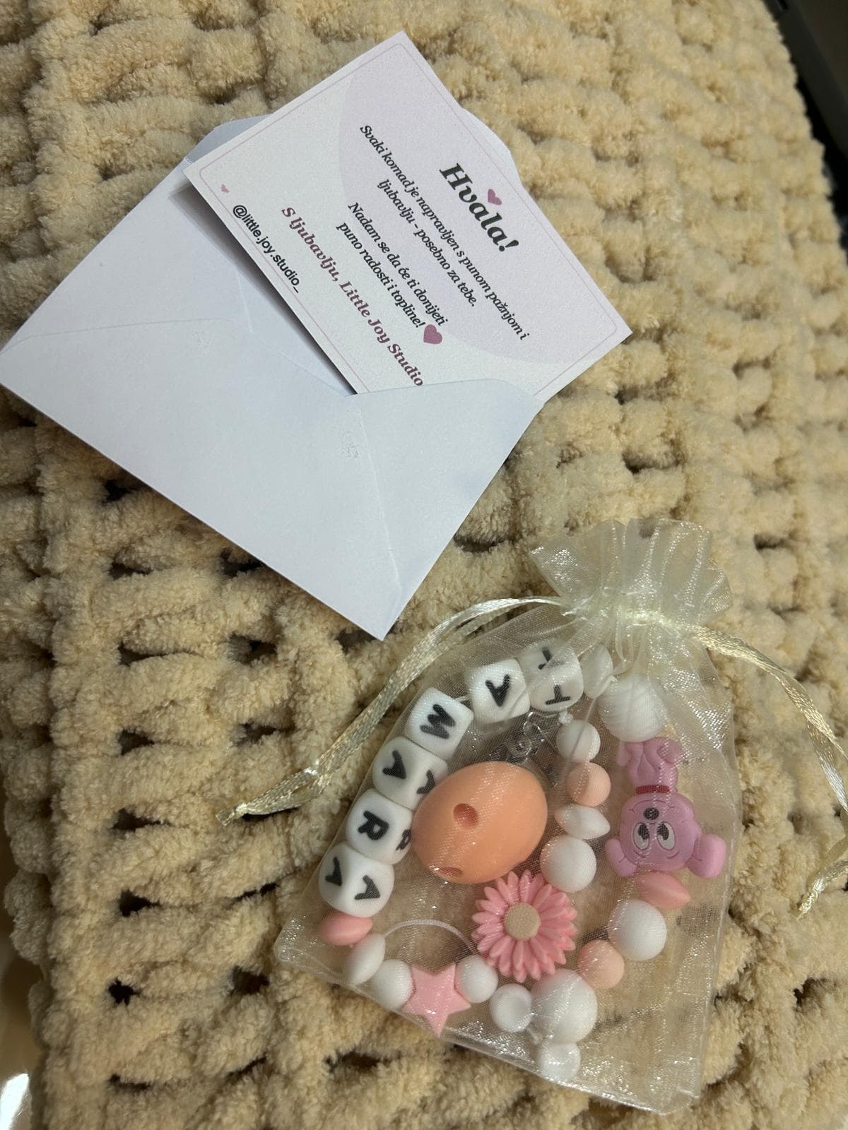 Pakovanje narudžbe — vezica za dudu u organza vrećici